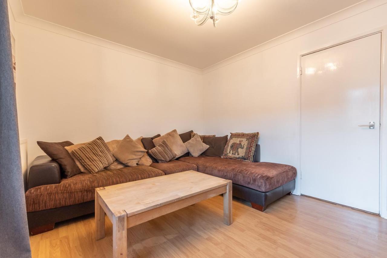 Best Price! Large Home For 4 - Smart Tv - Comfy Beds - Garden - 4 Single Beds Or 2 Doubles! Πόρτσμουθ Εξωτερικό φωτογραφία